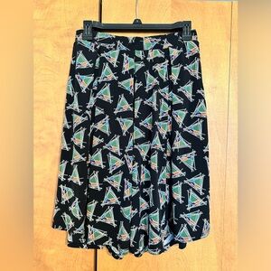 LuLaRoe EUC Madison Skirt Size M Black/Green